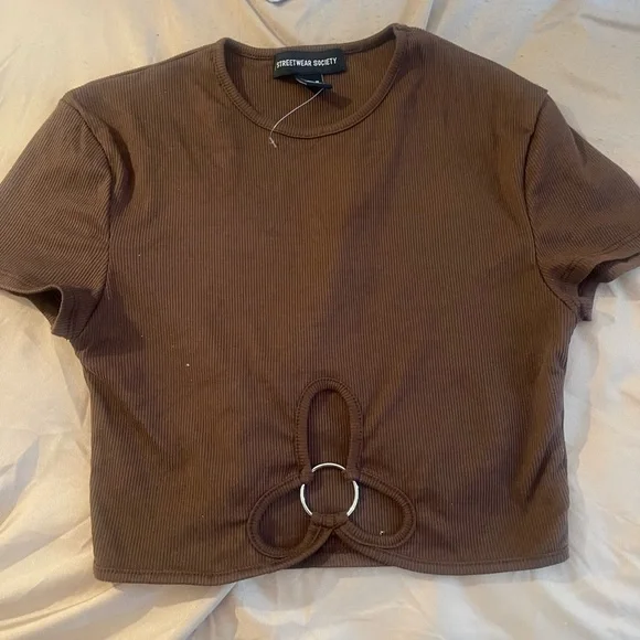 Multiple tops - Picture 7 of 11